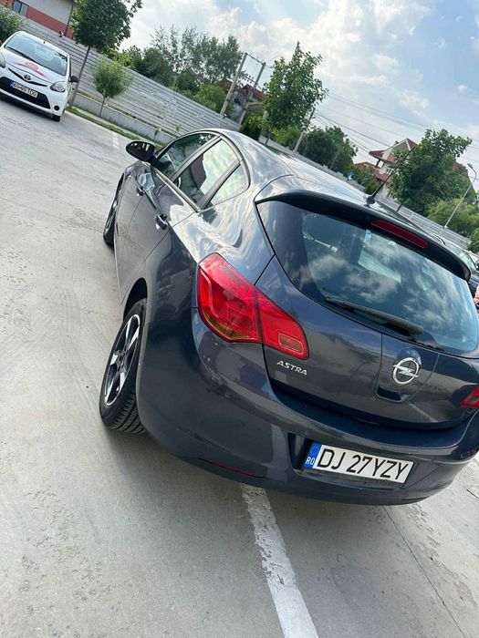 OPEL Astra 2010 — imagine 3