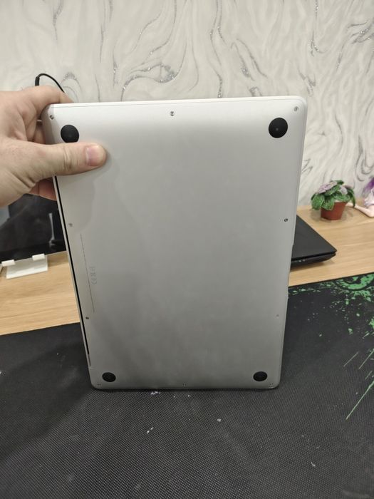 MacBook m1 256gg ram 8