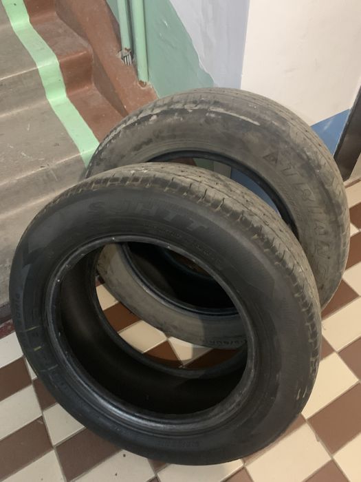 Две покрышки Triangle