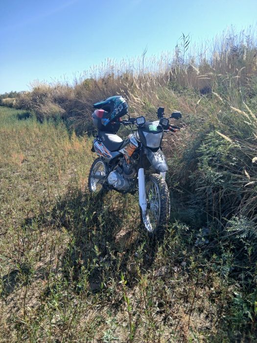 Мотоцикл эндурр.