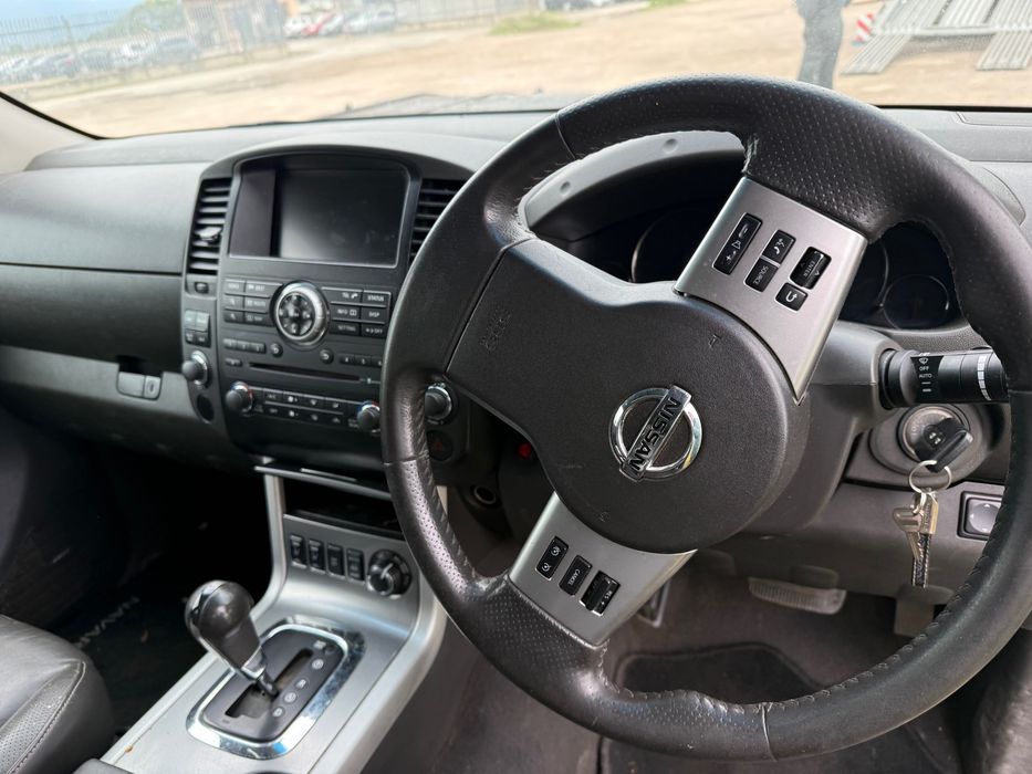 На части Nissan Navara 3.0 dci автоматик 2012