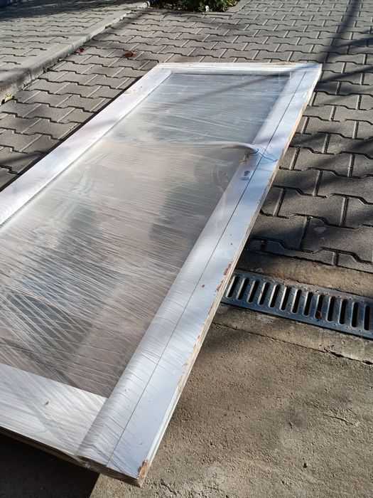 Алуминиева врата