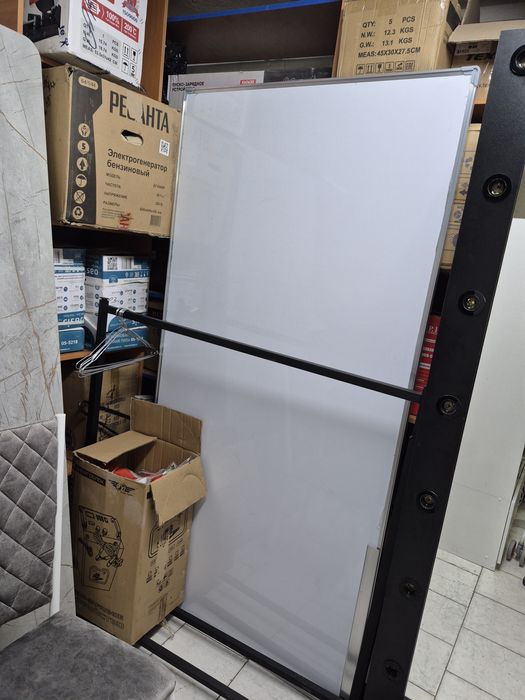 Доска для студии школы