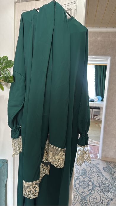 Продам платья 5000