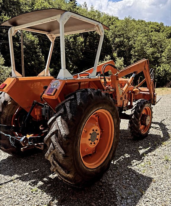 Tractor Fiat 640 in 4 pistone de 64 cp