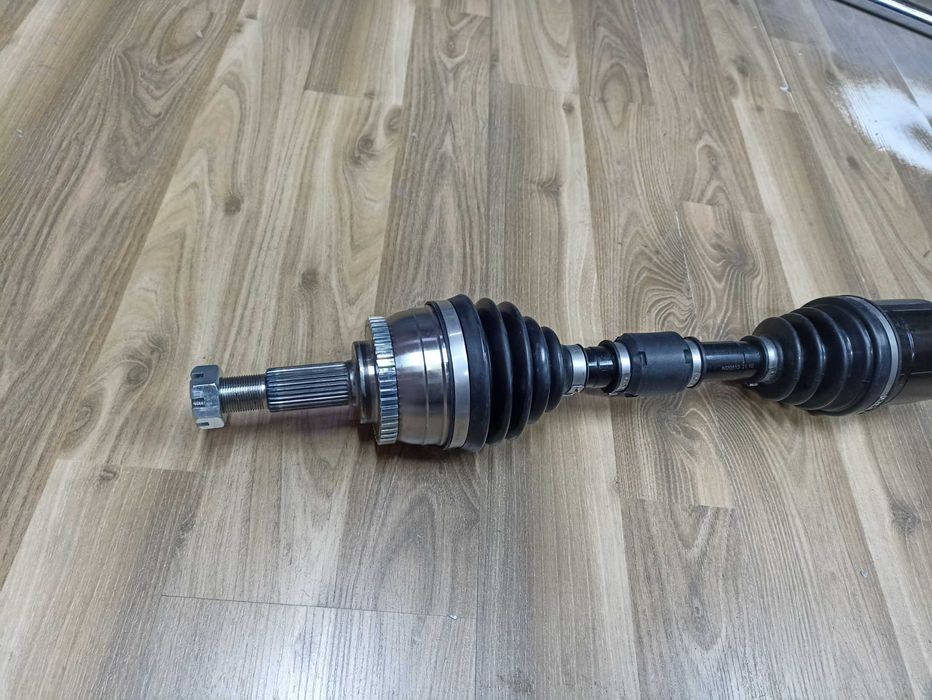 Привод в сборе гранаты на Mazda Tribute