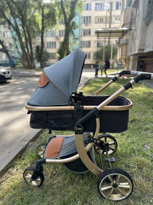 Коляска исправная, большая