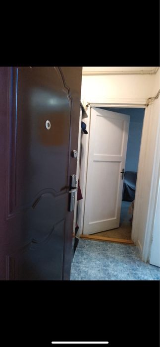 Apartament 2 camere semidecomandat