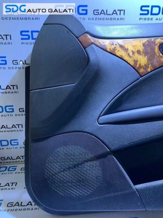 Capitonaj Fata Interioara Piele Usa Portiera Dreapta Fata Mercedes Benz W211 E Class 2002 - 2009