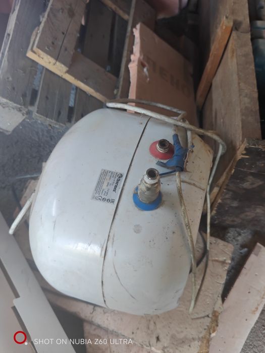 Продам Бойлер Ariston