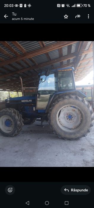 vând tractor New Holland 4x4