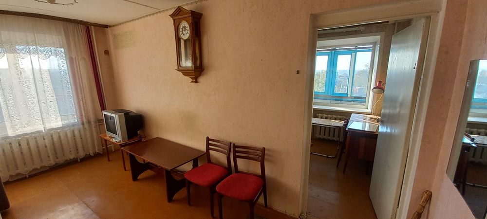 продам 3х комнатную на 3 этаже