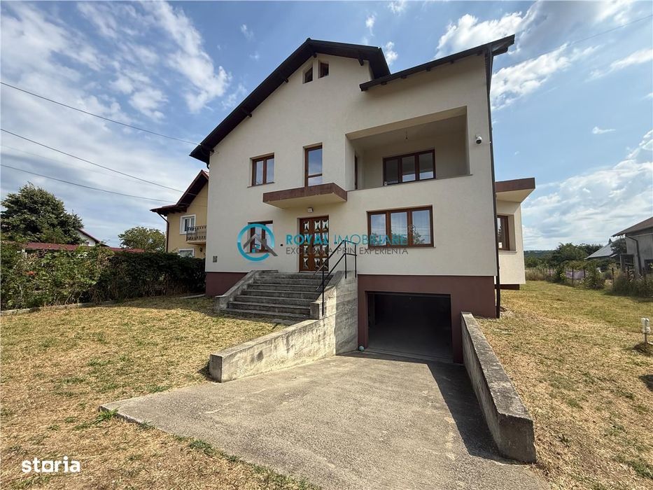 Royal Imobiliare - Vanzare Vila zona Boldesti Scaieni