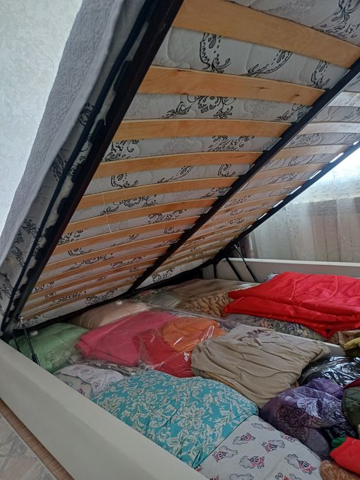 Продам кровать двуспальную