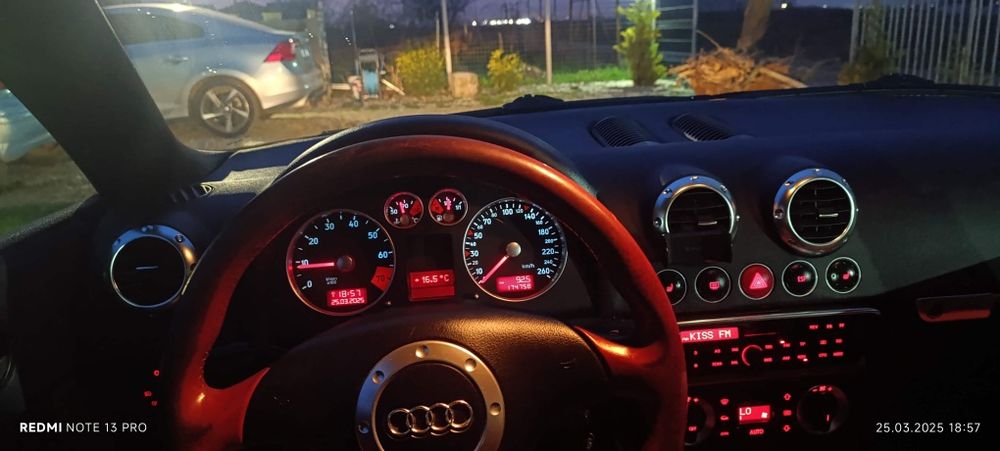 Audi TT MK1 Roadster Baseball Interior