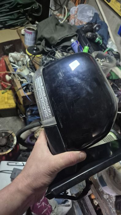 Продам зеркало дэлика д5