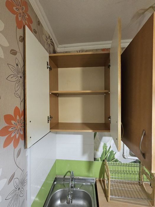 Отдаем бесплатно кухонные шкафы