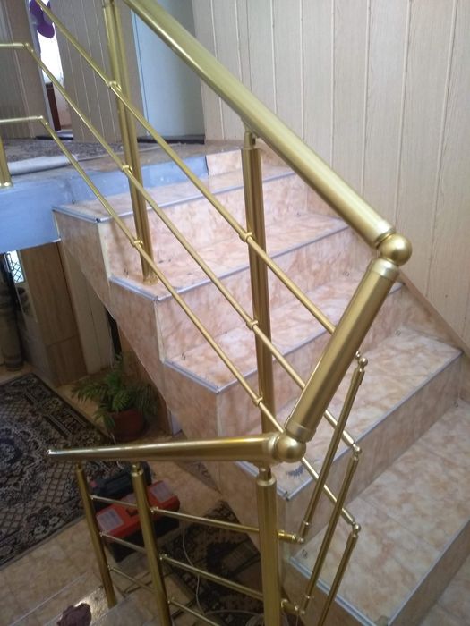 Алуминиев парапет с три струни.