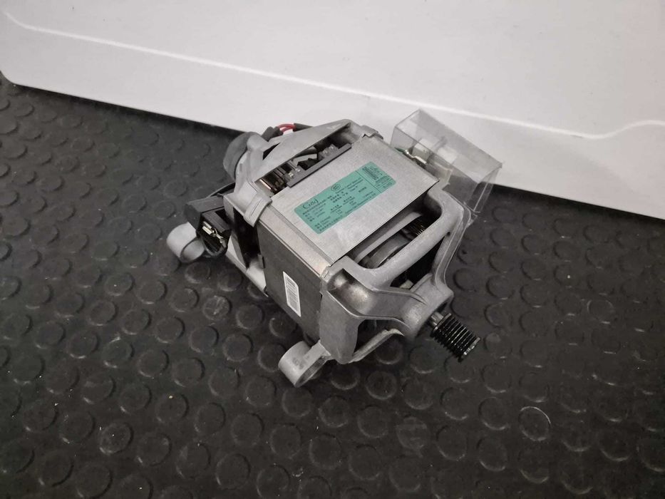 Motor 8 pini masina spalat Arctic Beko GJ-2UA021B testat /R20