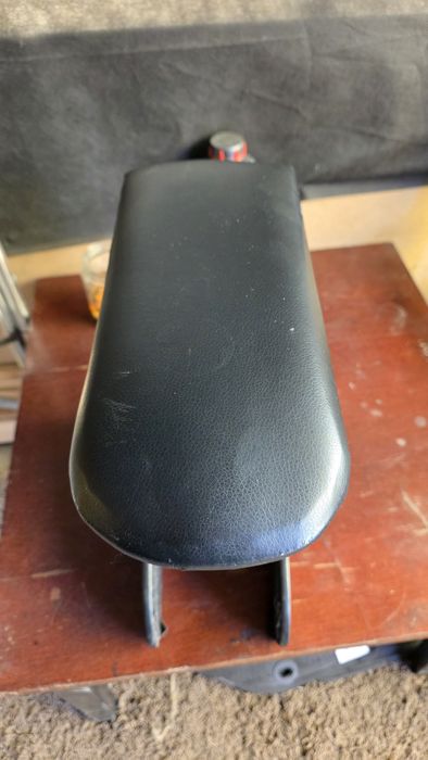 Подлокотник универсальный