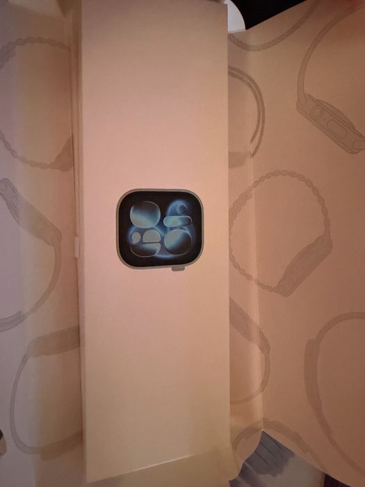 Apple watch 11  GPS+Cellular 42mm
