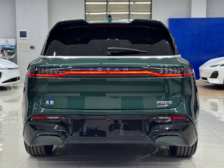 Voyah free Apollo tech Hybrid 4 RWD (2 ta motor)