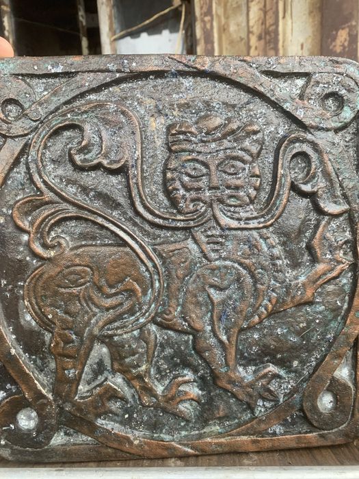 Антична плоча релеф