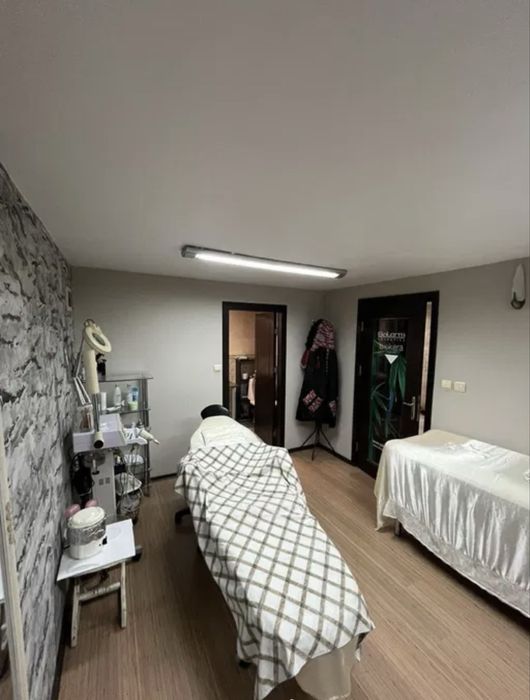 Дава се под наем  в с. Долно Черковище, Област Хасково -  кв.м за 65000 € - Снимка #3