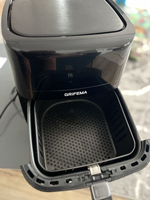 Vand friteuza air fryer grifema