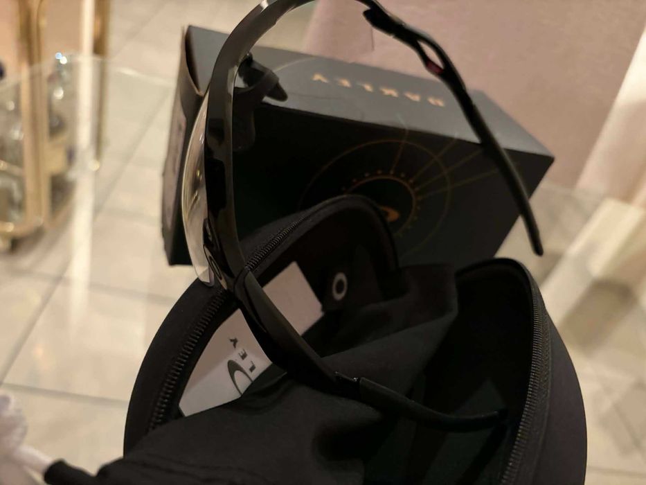Очила на Oakley Radar Plate