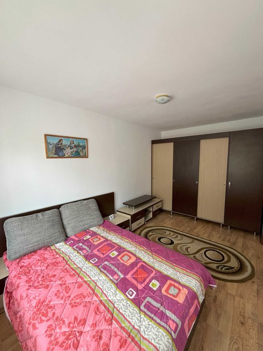 Proprietar Inchiriez Apartament 2 camere Etaj 1 Semidecomandat recent renovat Terezian