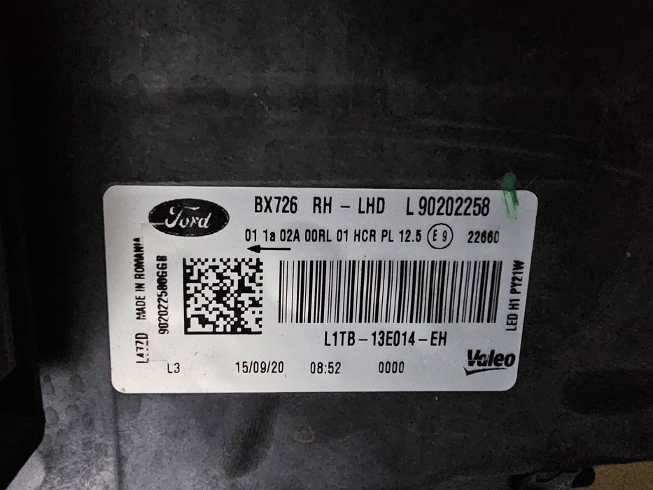 Far dreapta halogen led Ford Puma cod L17B-13E014-EH