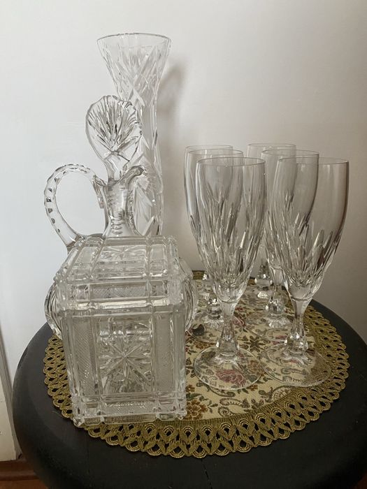 Diferite piese din cristal
