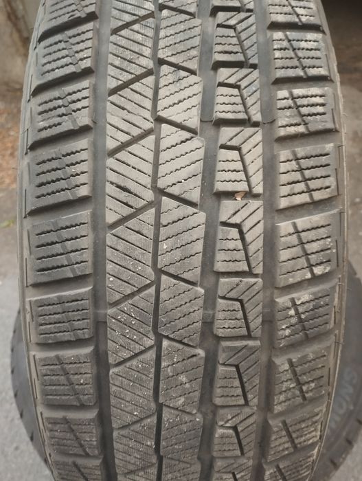 Зимние шины 215/60/17