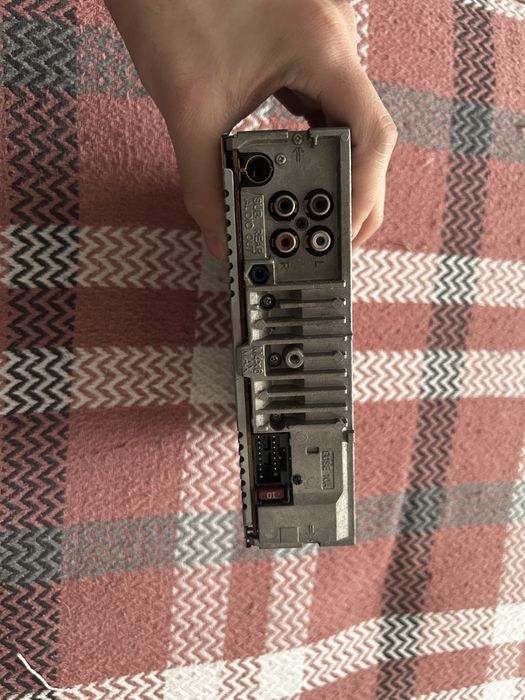 Магнитола сони продам