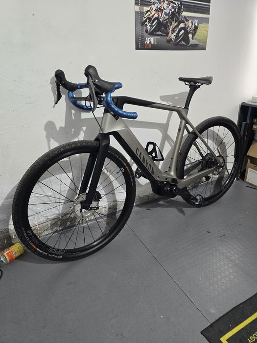 Карбонов електрически гравел велосипед Canyon bosch performance cx