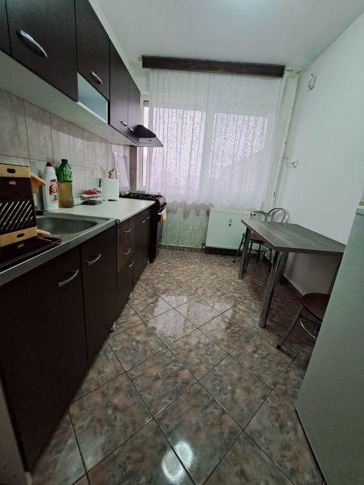 Baba Novac Dristor Ap 2 camere  Intr. Reconstrucției direct proprietar