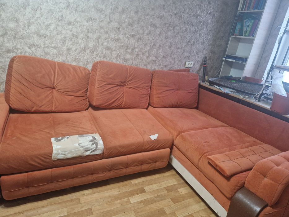 Диван б/у в хорошем состоянии
