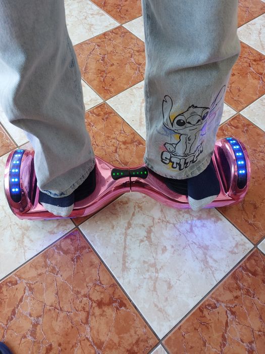 Hoverboard Smart Balance/Regular ElectroPink/roti 6.5 inch/Bluetooth/Autobalans/Led Lights/700W/Baterie cu Celule Samsung