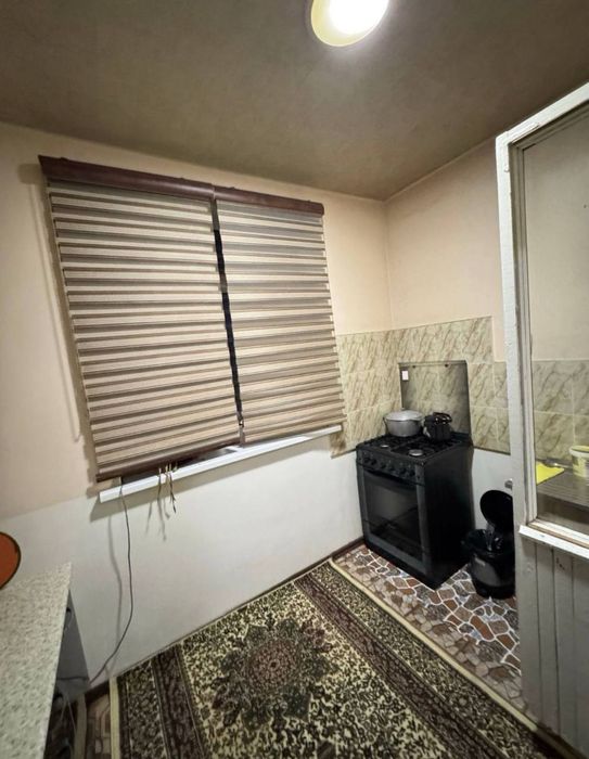 Квартира на Кушбеги 2/5/5 общ пл 62м ,2 балкона