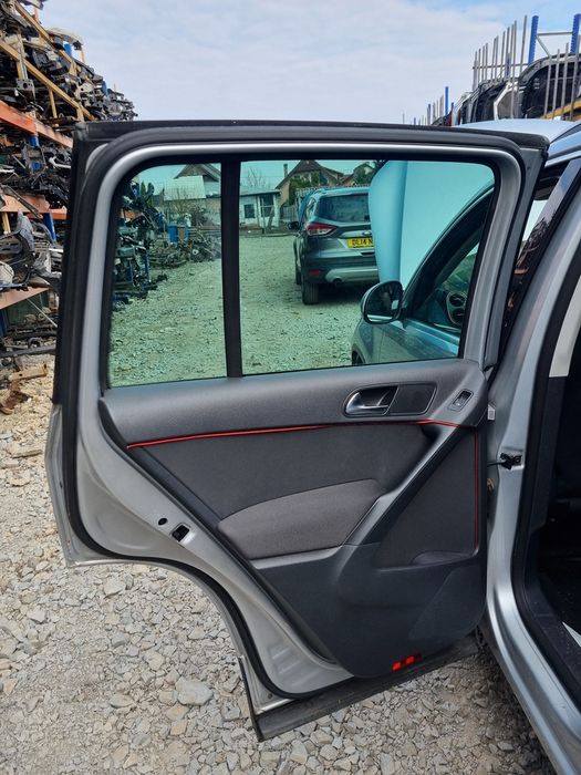 Usa Stanga Spate Volkswagen Tiguan 5N - SUV 4 Usi SILVER (1481)