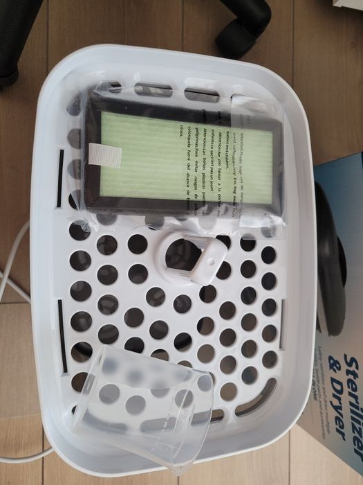 Sterilizator biberoane Dr. Brown