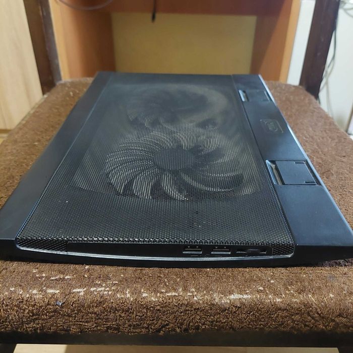 Продавам лаптоп - MSI GP66 Leopard 10UG Gaming Laptop