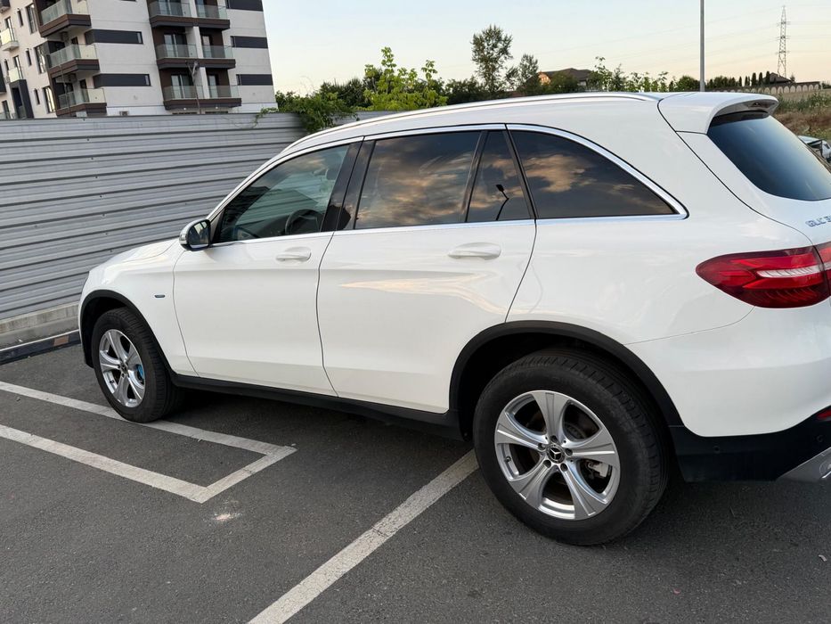 Mercedes-Benz GLC 350e Plug-in Hybrid 7G-TRONIC PLUS 4MATIC