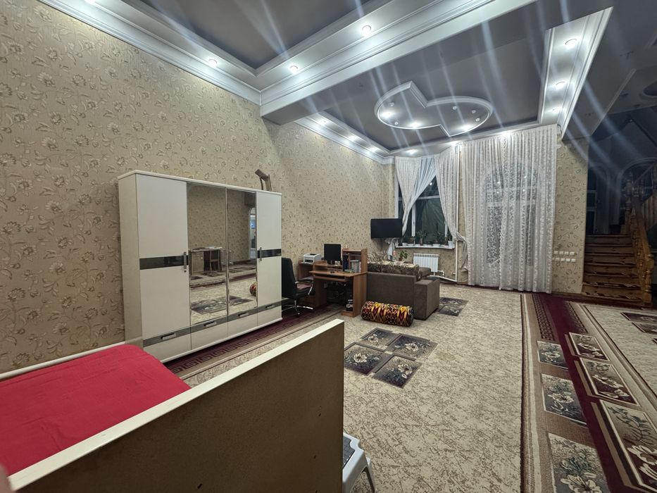 Мирзо-Улугбекский район улица Газалкент 3.7 моток участко