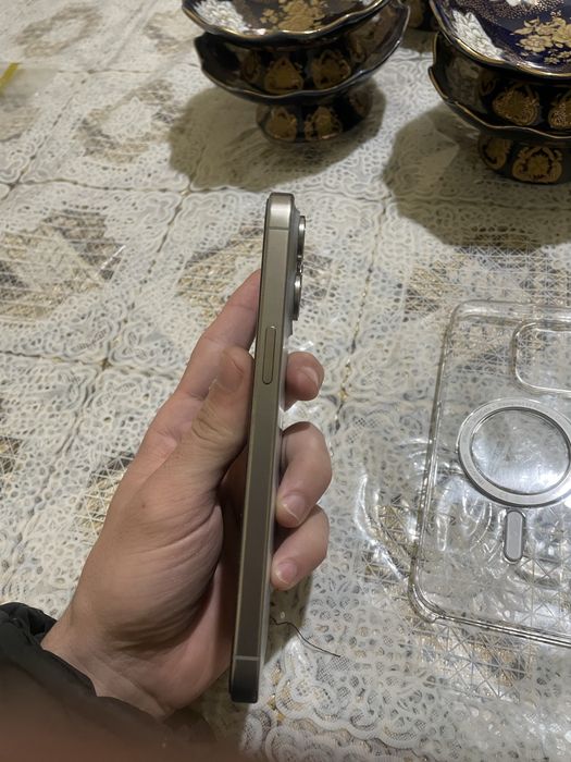 Iphone 15 Pro Max 256GB sotiladi xolati ideal yengi pashti