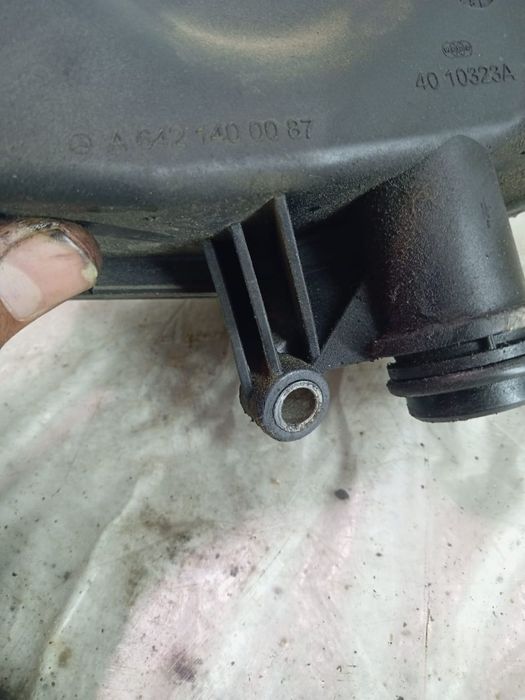 Rezonator aer 3.0 cdi om642 v6 a6421400087 Mercedes-Benz GL-Class X16