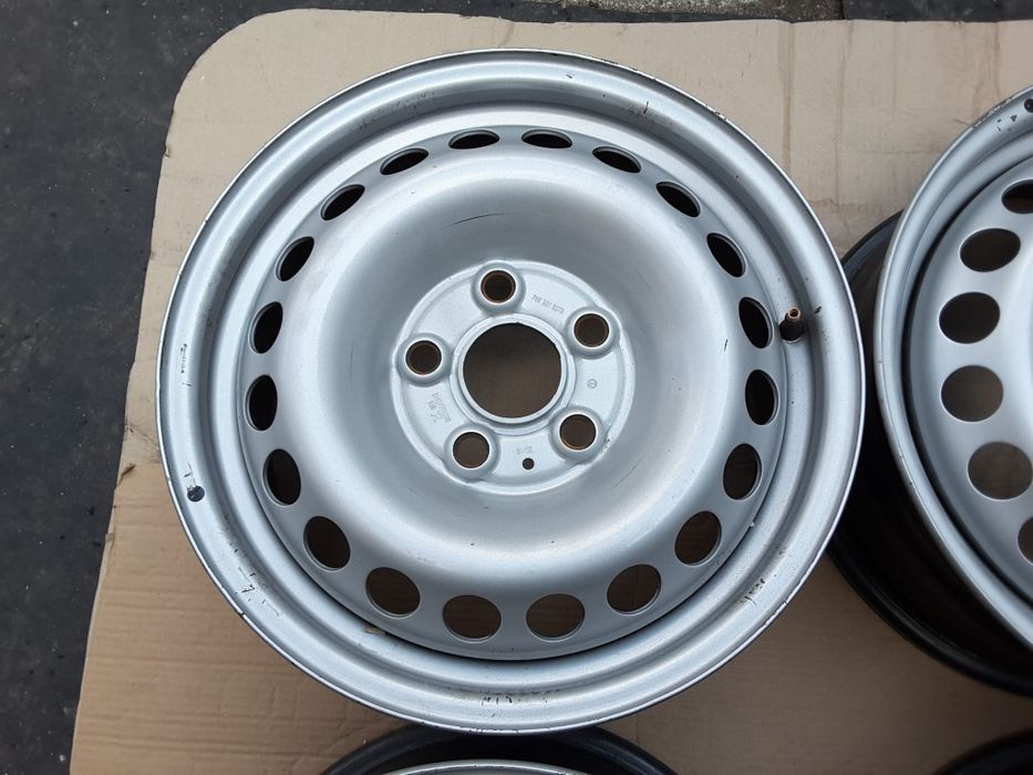jante tabla 16; 5x120; originale Vw T5, T6, Caravelle, Multivan 2020