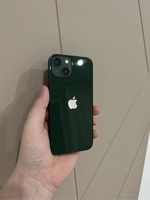 Продам Айфон 13 128 гб