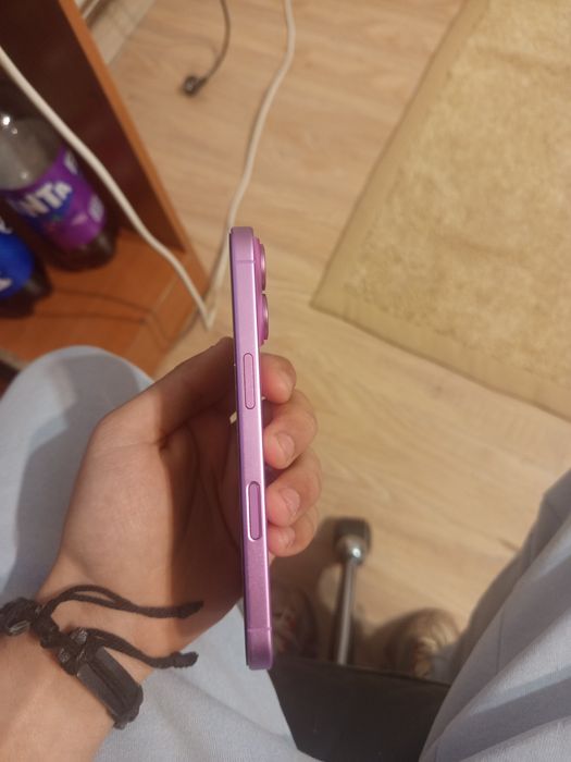 iPhone 16 vânare